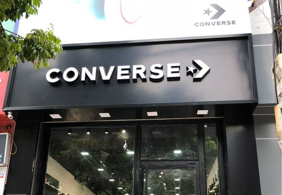 Mẫu Bảng Hiệu Shop Giày Đẹp Năm 2026