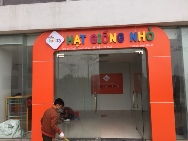 Thi Công Biển Hiệu Alu Chữ Nổi Mica Đẹp