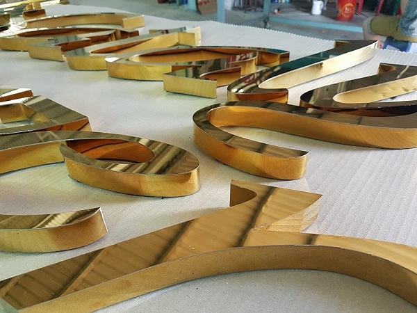 Mẫu Chữ Quảng Cáo Inox Đẹp