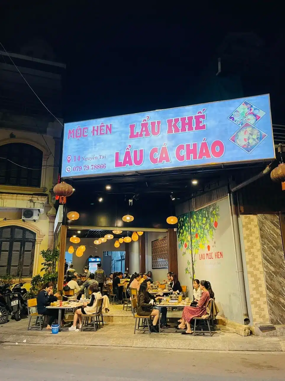 Thi Công Bảng Quảng Cáo Nhà Hàng Đẹp, Chuyên Nghiệp