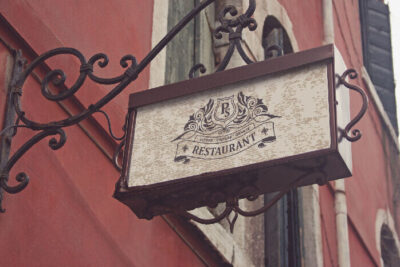 Thiết Kế Bảng Quảng Cáo Nhà Hàng Đẹp, Ấn Tượng