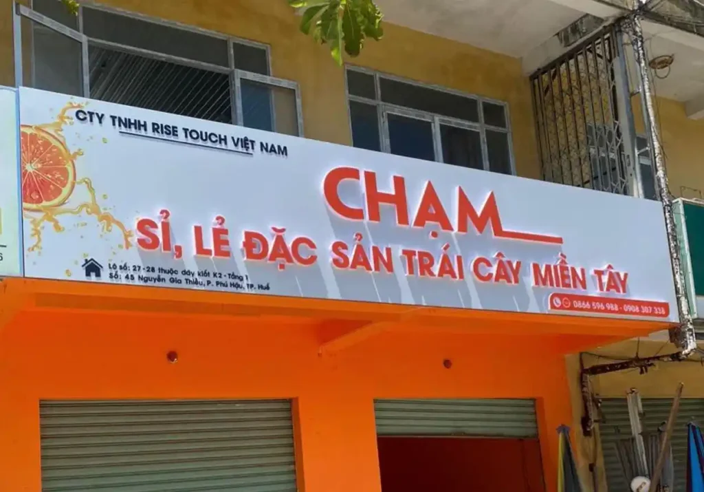 Mẫu Bảng Hiệu Chữ Mica Đẹp Năm 2026