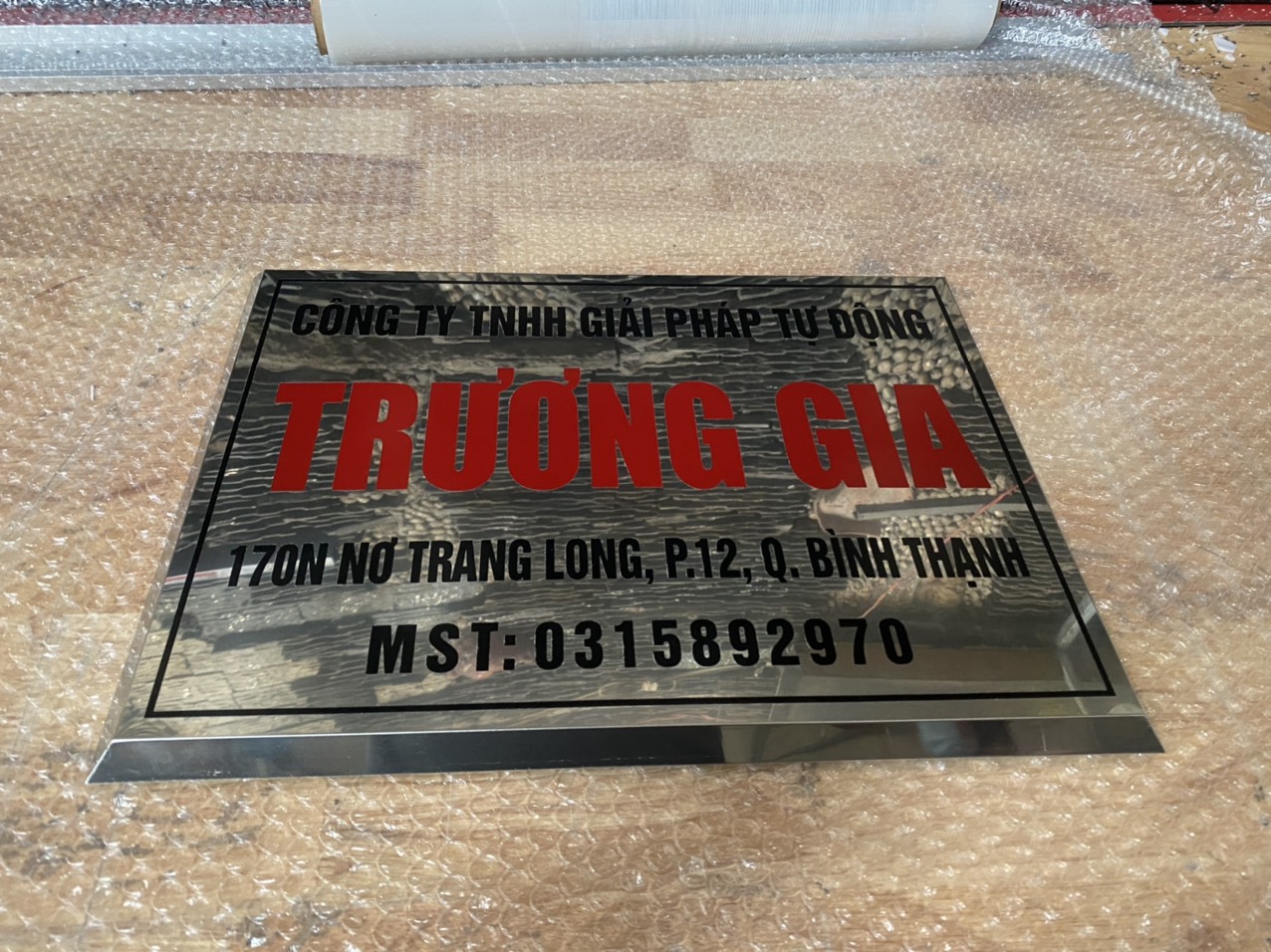 Mẫu Bảng Hiệu Công Ty Bằng Mica Đẹp Năm 2026