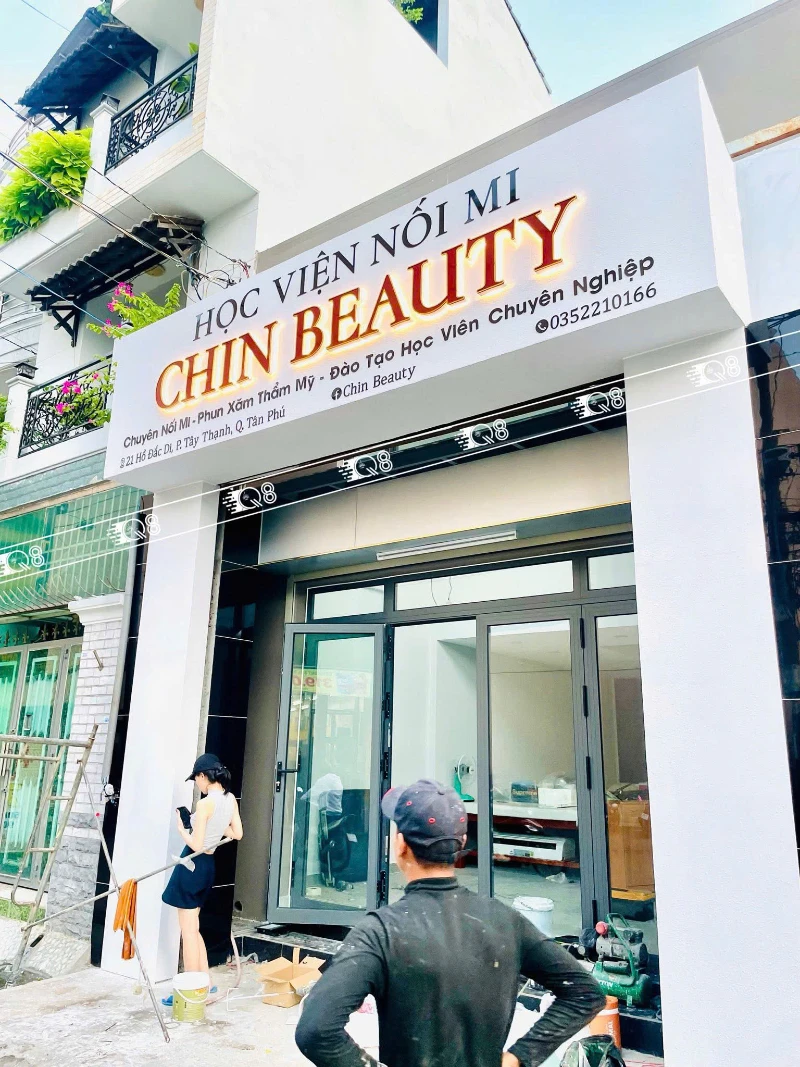 Thi Công Bảng Hiệu Phun Xăm Thẩm Mỹ