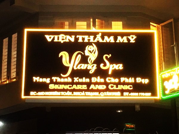 Mẫu Bảng Hiệu Phun Xăm Thẩm Mỹ Đẹp Năm 2026