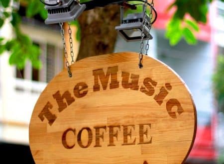 Bảng Hiệu Bằng Gỗ Đẹp