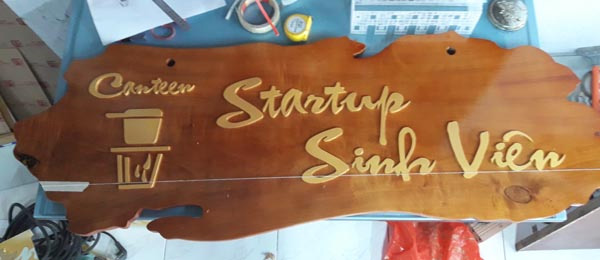 Mẫu Bảng Hiệu Bằng Gỗ Đẹp