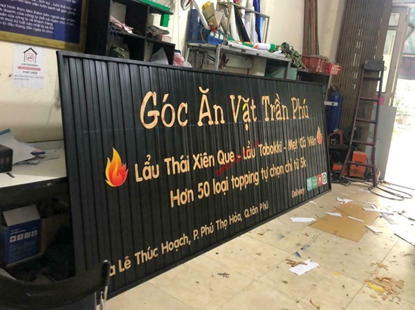 Biển Hiệu Tôn Sóng Đẹp