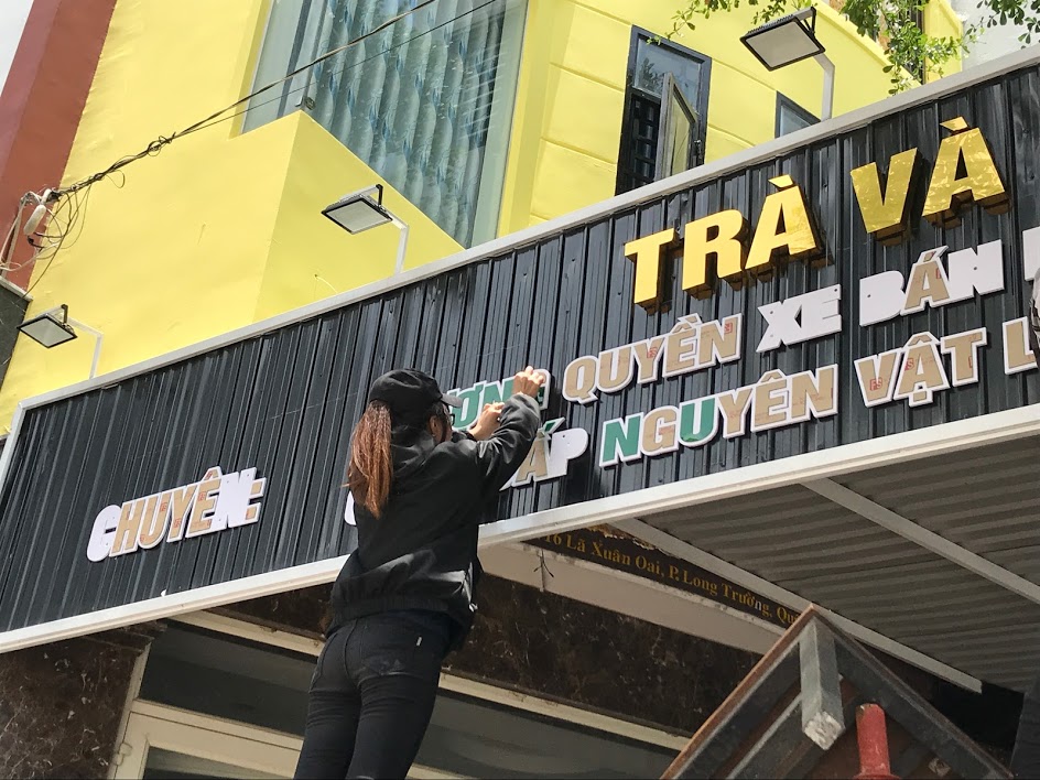 Mẫu Biển Hiệu Tôn Sóng Đẹp Năm 2026