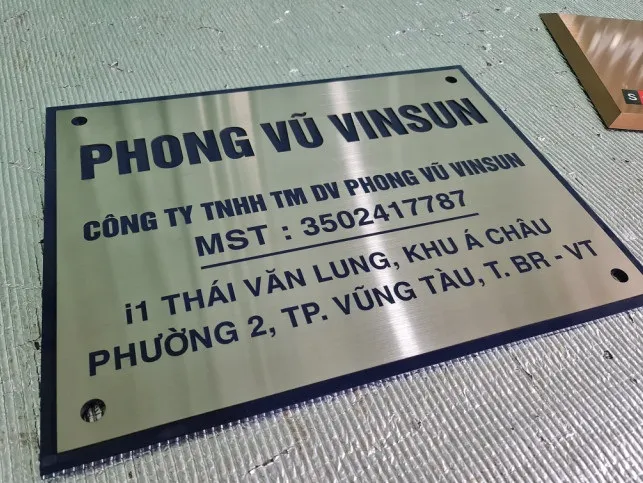 Mẫu Bảng Hiệu Doanh Nghiệp Đẹp Năm 2026