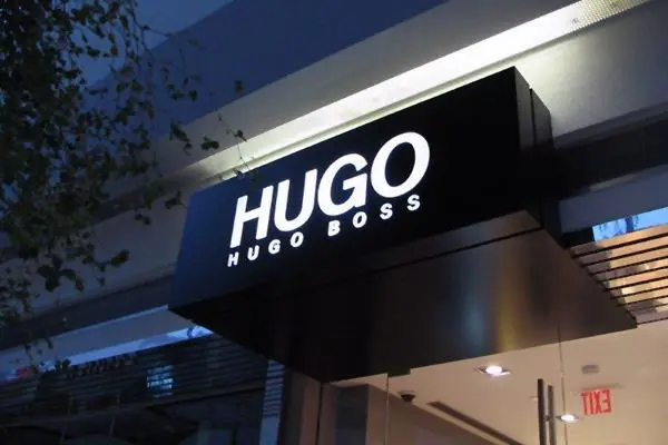 Mẫu Bảng Hiệu Chữ Nổi Đèn LED Đẹp