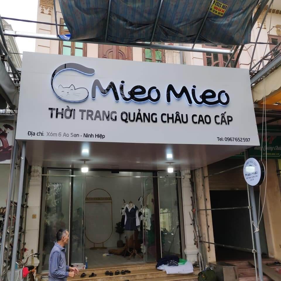 Thi Công Bảng Hiệu Shop Quần Áo Đẹp