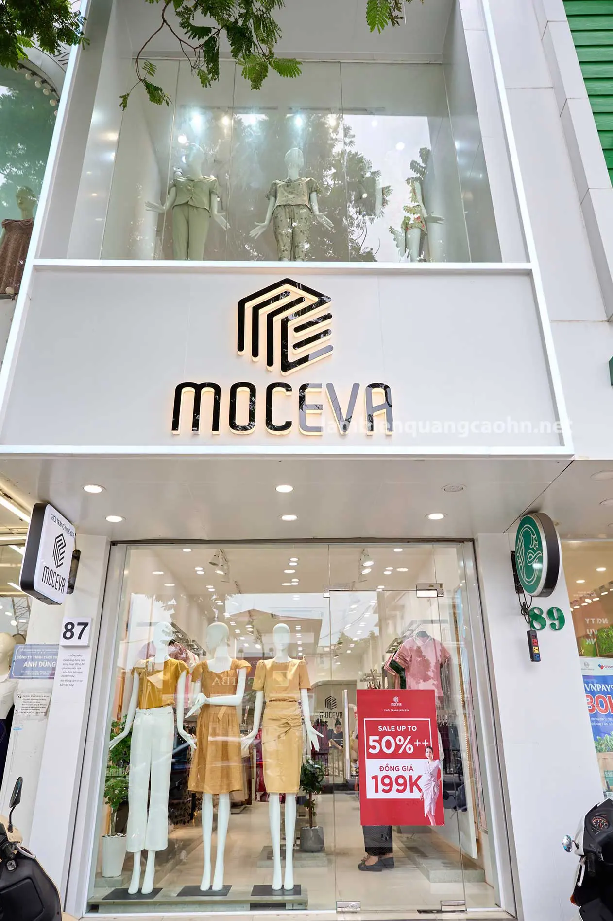 Thi Công Bảng Hiệu Shop Quần Áo Đẹp
