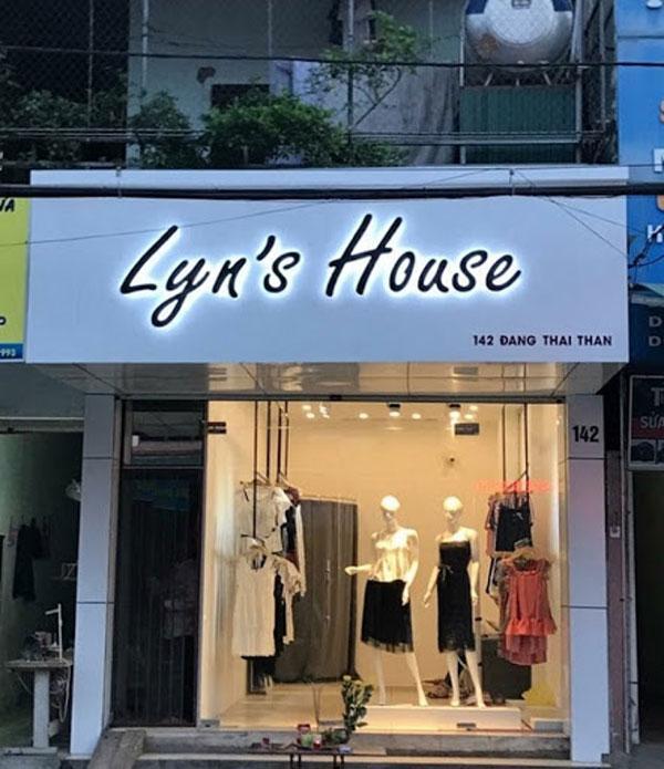 Mẫu Biển Quảng Cáo Shop Quần Áo Đẹp 2026