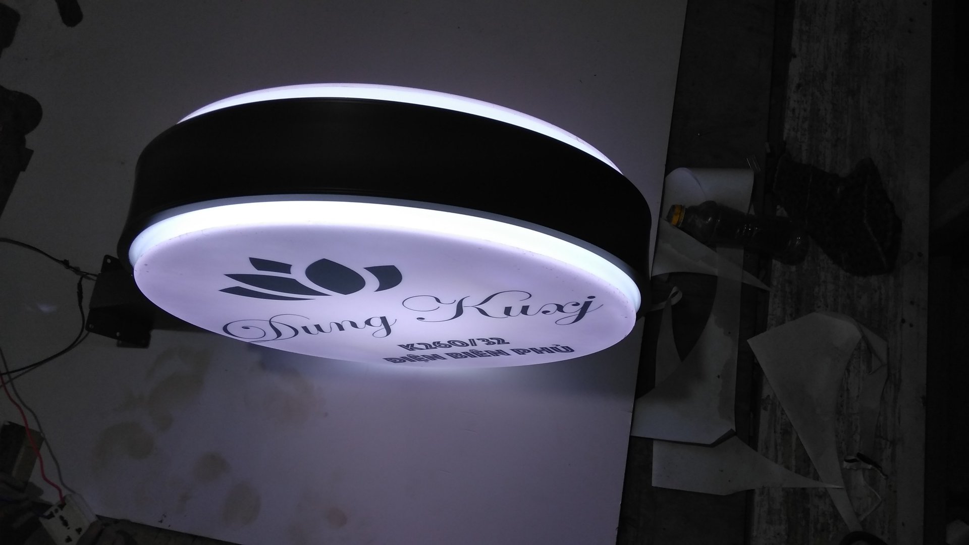 Thiết Kế Hộp Đèn LED Mica Đẹp
