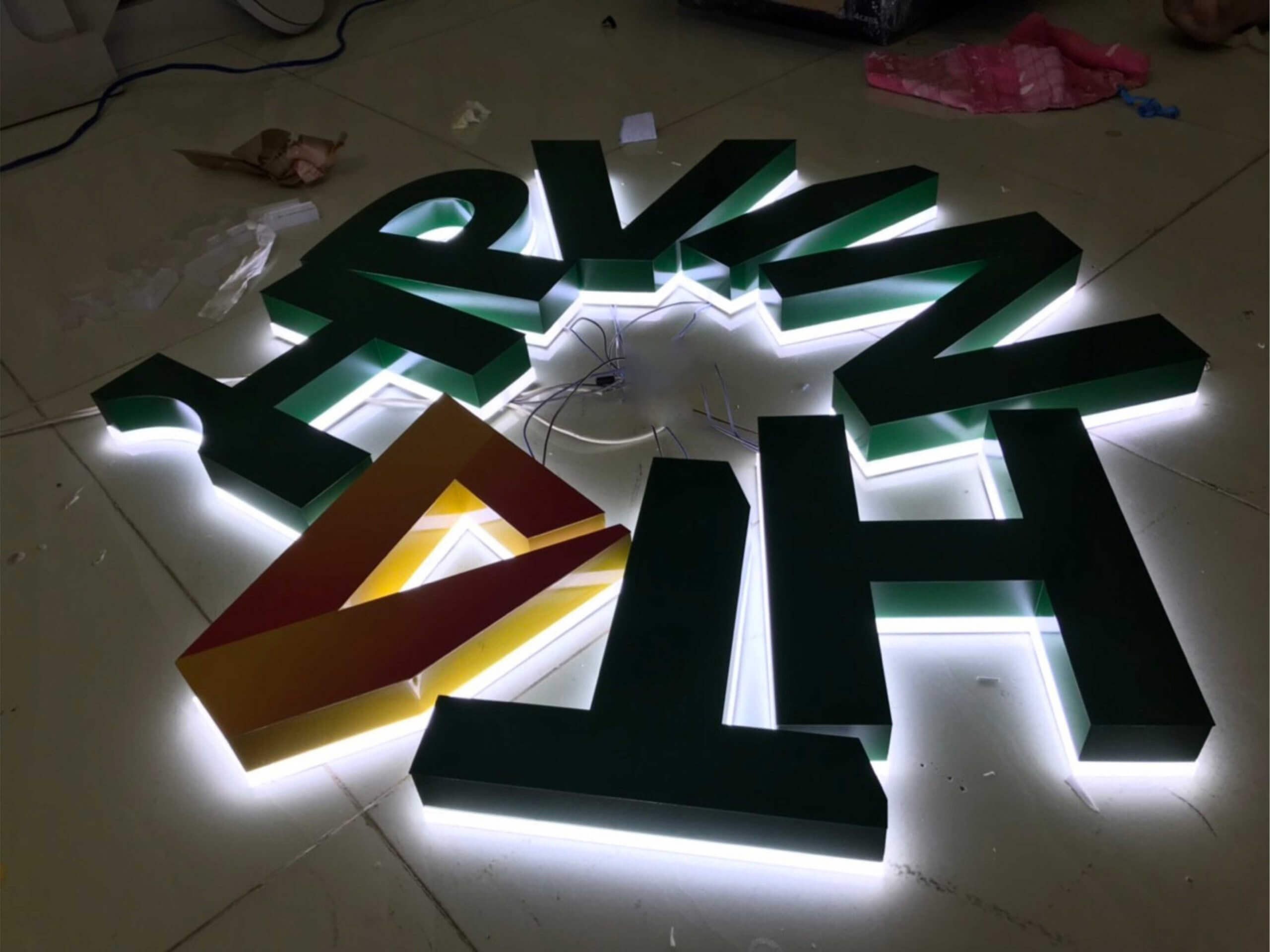 Chữ Nổi Mica Đèn LED Đẹp