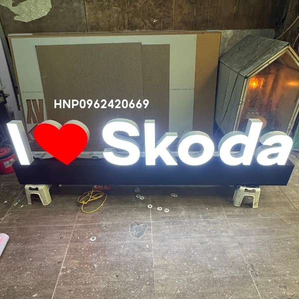 Mẫu Chữ Nổi Mica Đèn LED Đẹp Năm 2026
