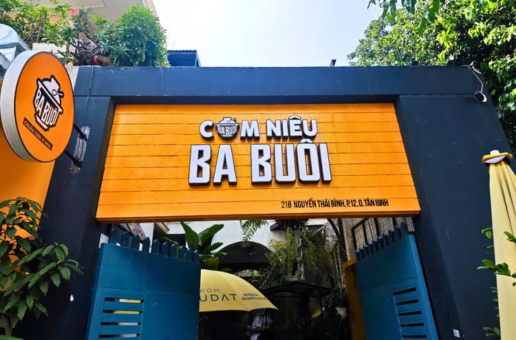 Bảng Hiệu Quán Ăn Gia Đình Đẹp