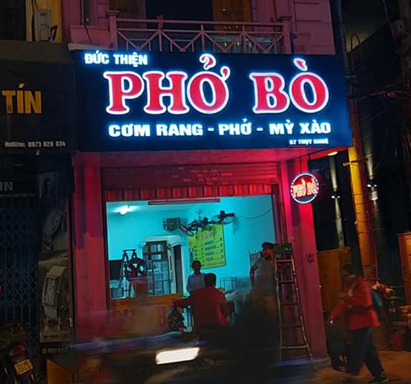 Mẫu Biển Quảng Cáo Phở Đẹp Năm 2026