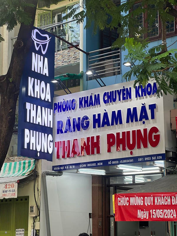 Thi Công Bảng Hiệu Nha Khoa Chuyên Nghiệp