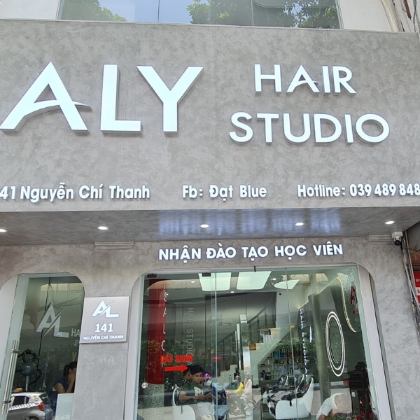 Thi Công Bảng Hiệu Tiệm Tóc Đẹp