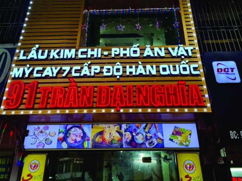 Thi Công Bảng Hiệu Ăn Vặt Chuyên Nghiệp
