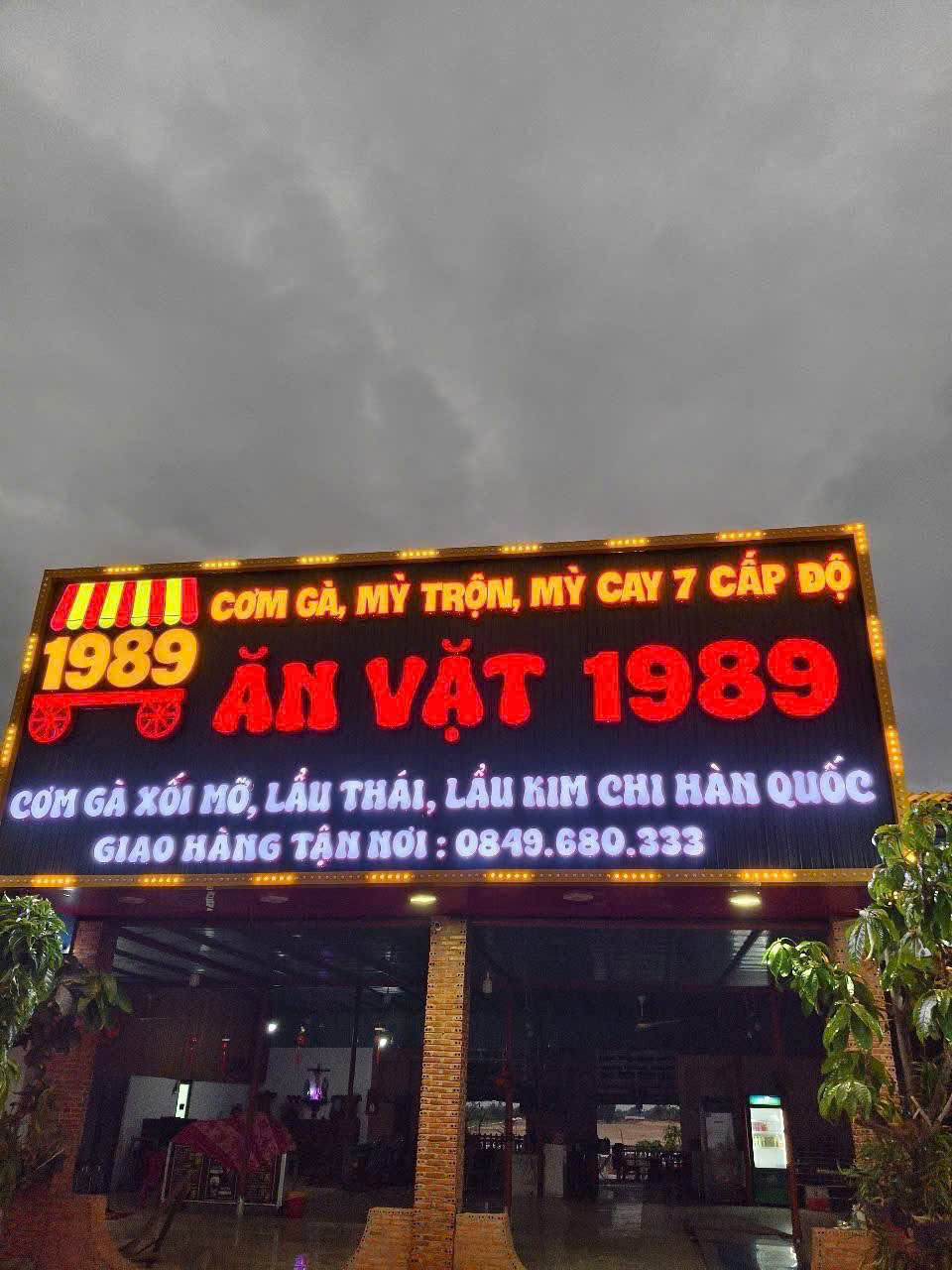 Mẫu Bảng Hiệu Ăn Vặt Đẹp