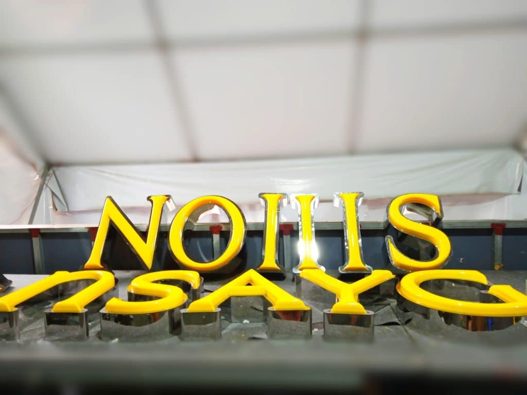 Thiết Kế Biển Quảng Cáo Chữ Nổi Inox Đẹp