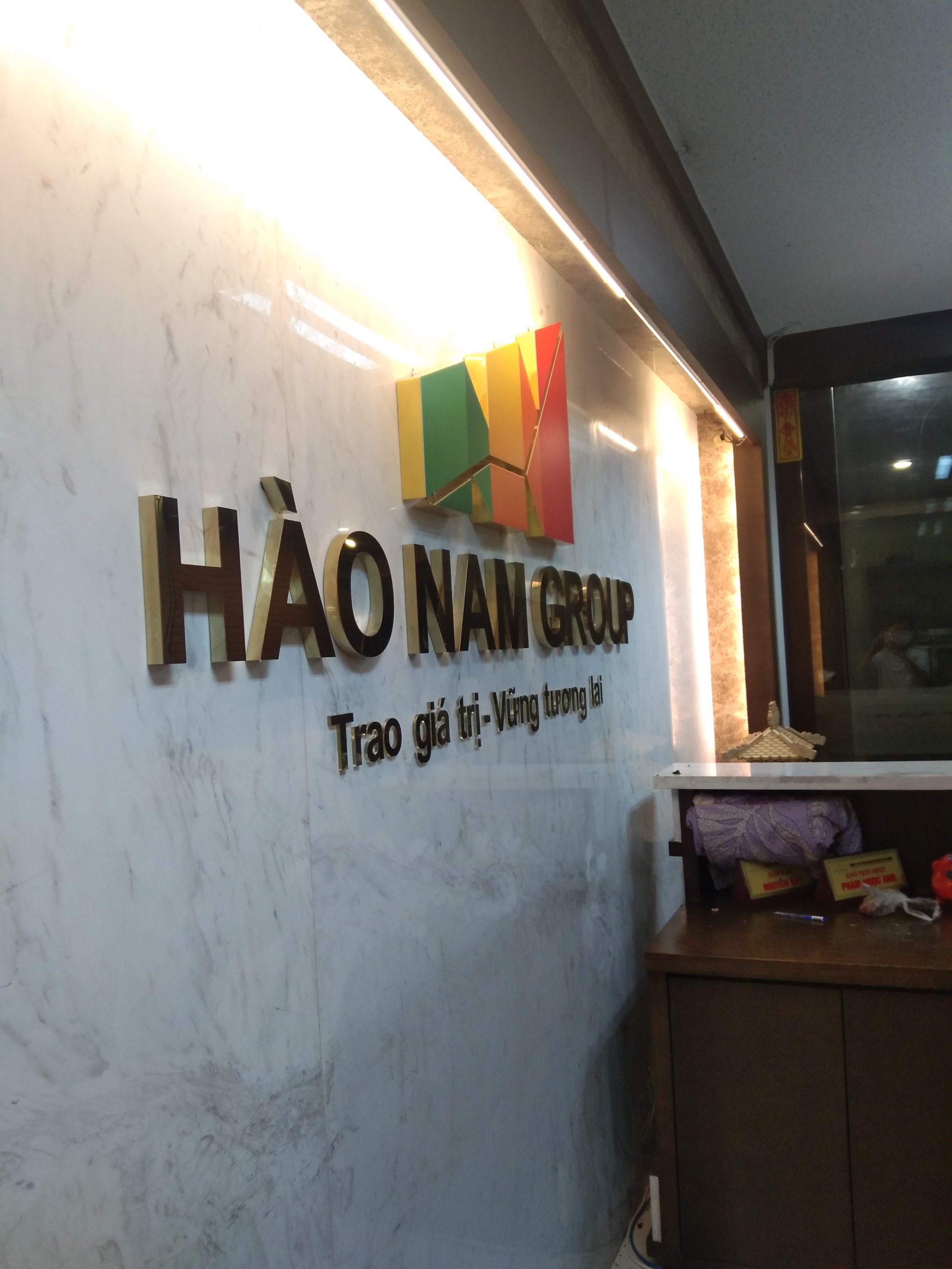 Mẫu Biển Quảng Cáo Chữ Nổi Inox Đẹp Năm 2026