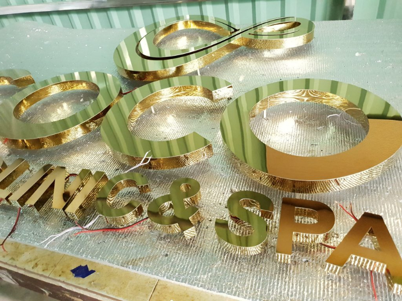 Mẫu Biển Hiệu Chữ Nổi Inox Vàng Đẹp