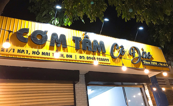 Mẫu Bảng Hiệu Quán Cơm Đẹp Năm 2026