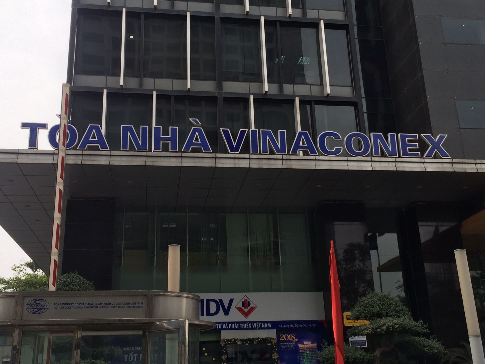 Thi Công Biển Hiệu Alu Chữ Nổi Inox