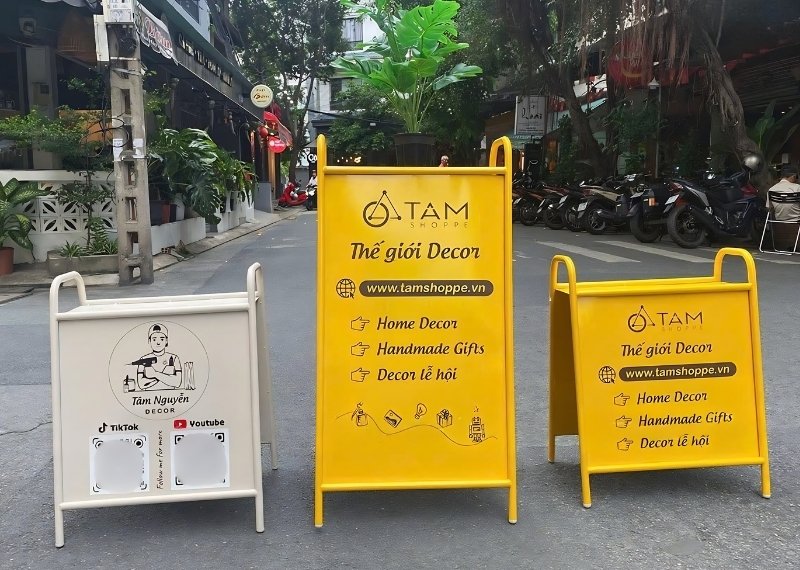 Mẫu Bảng Hiệu Shop Thời Trang Đẹp Năm 2026