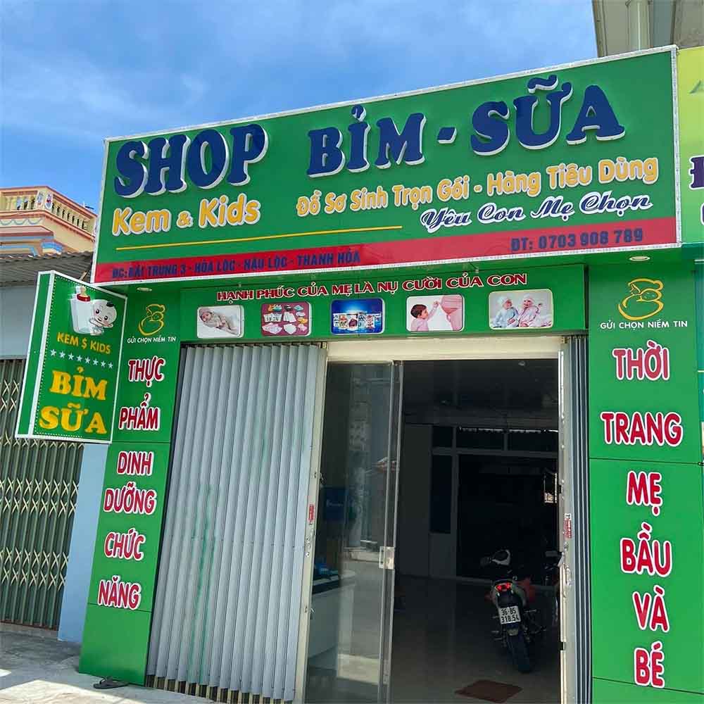 Thi Công Bảng Hiệu Cửa Hàng Sữa Đẹp
