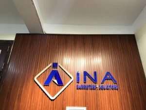 Thi Công Logo Chữ Nổi Mica Đẹp