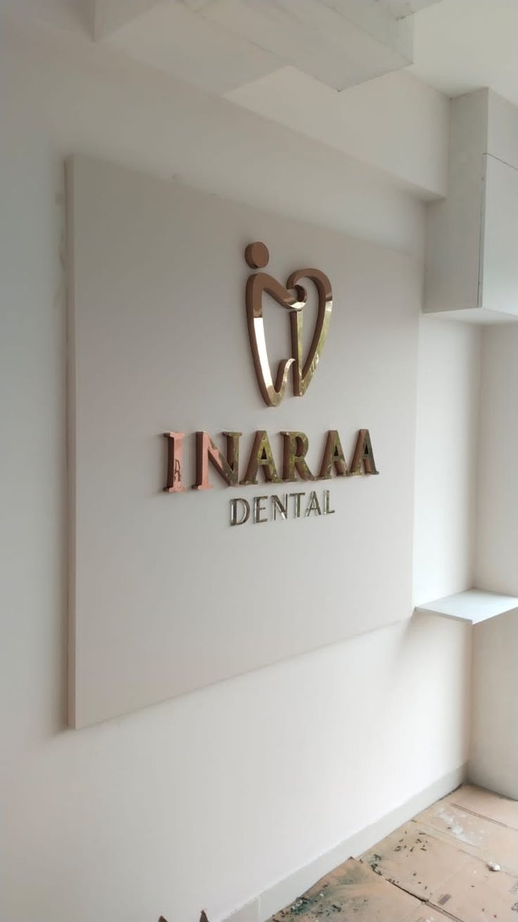 Thiết Kế Logo Chữ Nổi Mica Đẹp