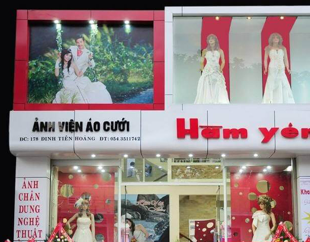 Mẫu Biển Hiệu Áo Cưới Đẹp Năm 2026