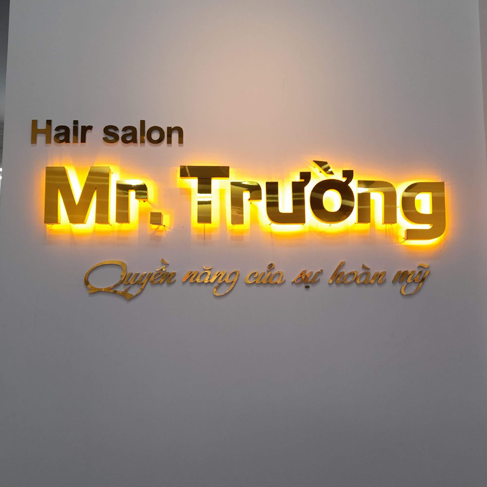 Chữ Inox Hắt Sáng Chân Đẹp