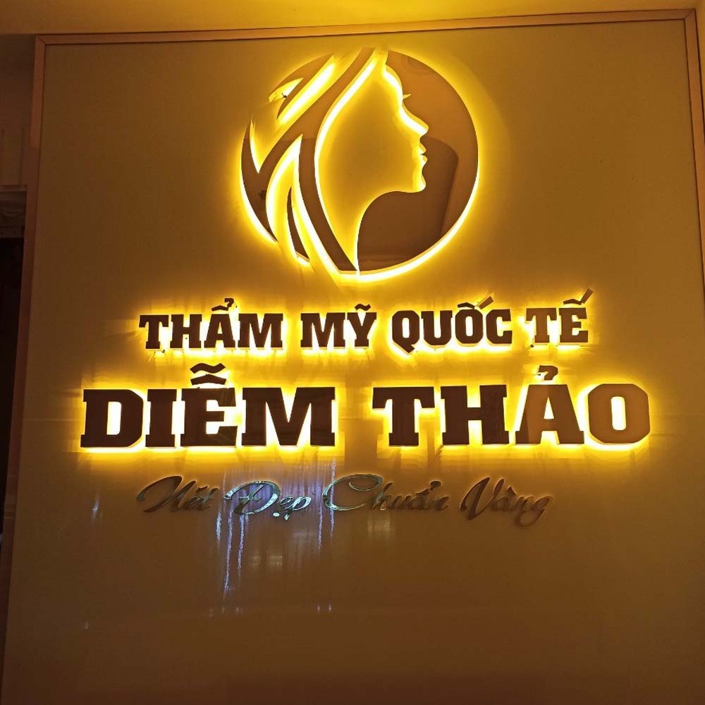 Mẫu Chữ Inox Hắt Sáng Chân Đẹp