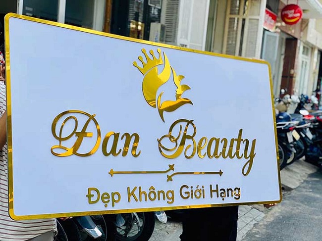 Mẫu Biển Hiệu Phun Xăm Thẩm Mỹ Đẹp Năm 2026