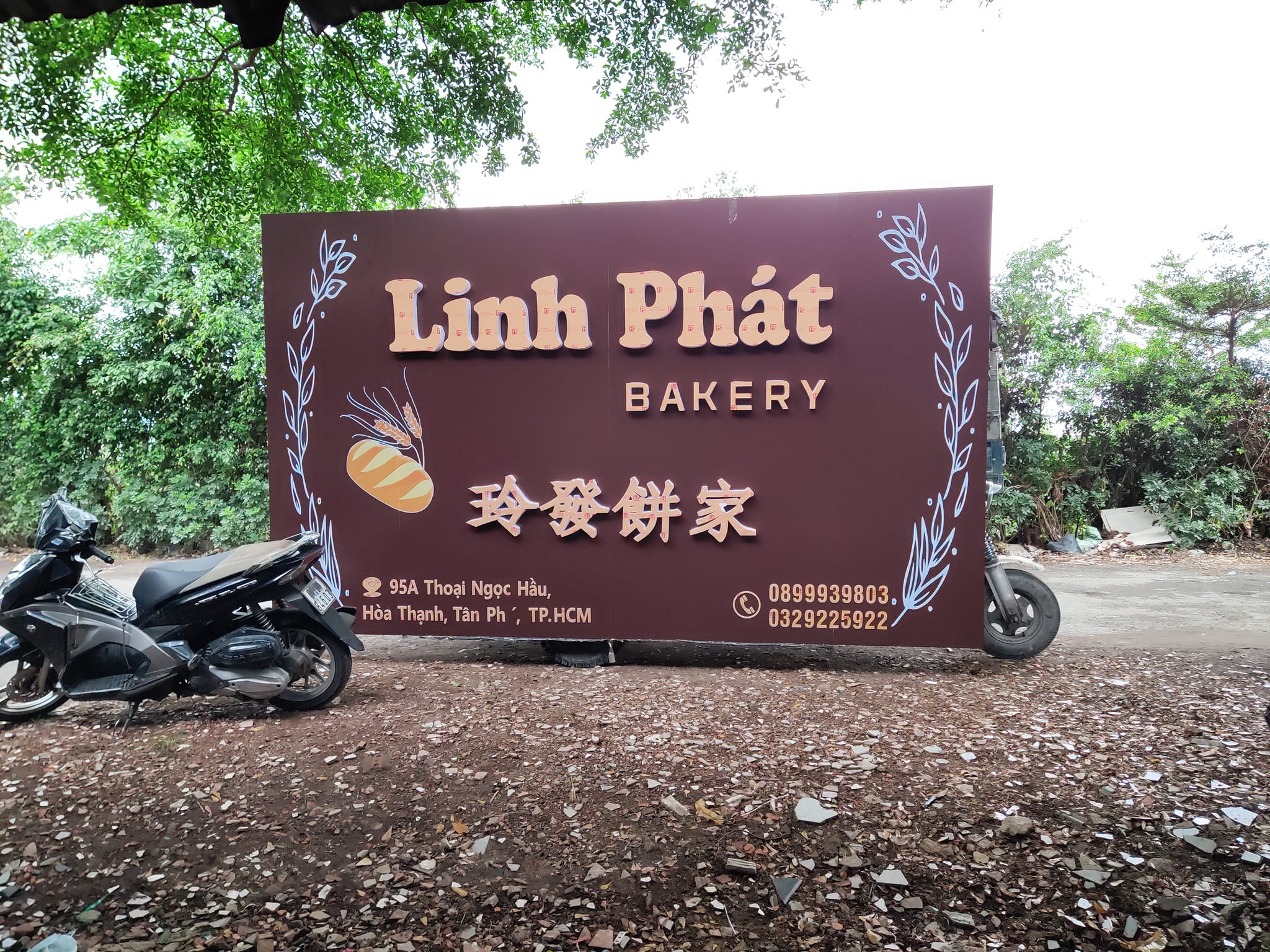 Thi Công Biển Hiệu Tiệm Bánh Đẹp