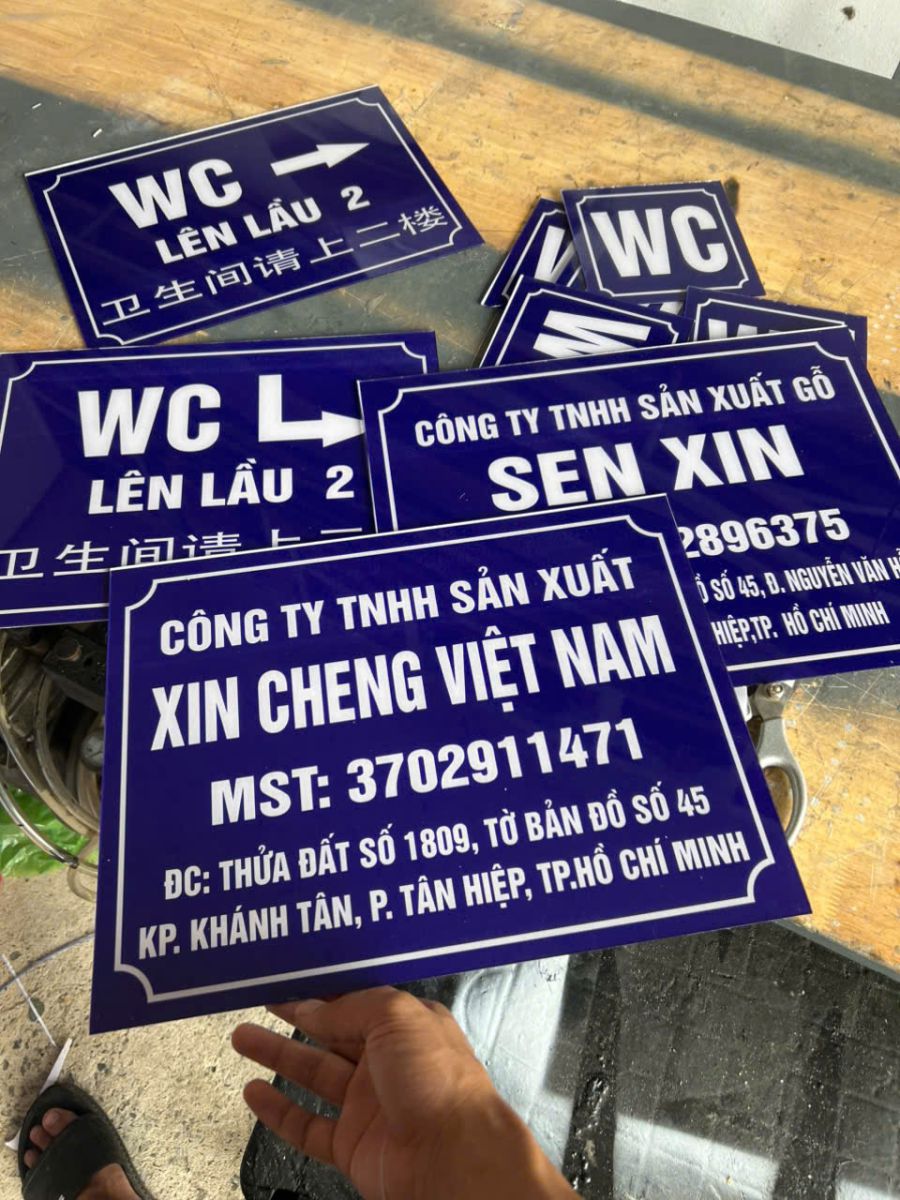 Thi Công Bảng Mica Công Ty Đẹp