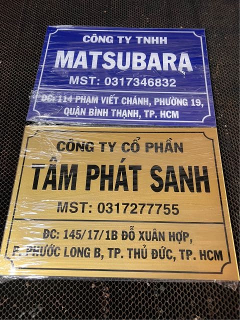 Mẫu Bảng Mica Công Ty Đẹp Năm 2026