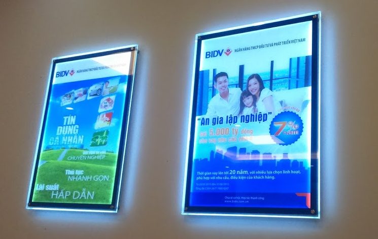 Hộp Đèn Quảng Cáo Treo Tường Đẹp