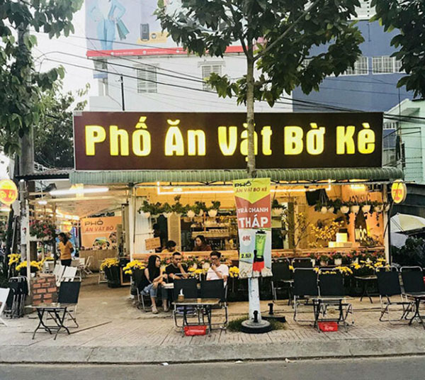 Thiết Kế Bảng Hiệu Đồ Ăn Vặt Đẹp