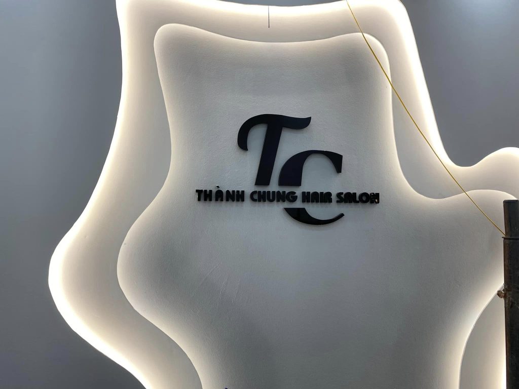 Thi Công Biển Hiệu Salon Tóc Đẹp