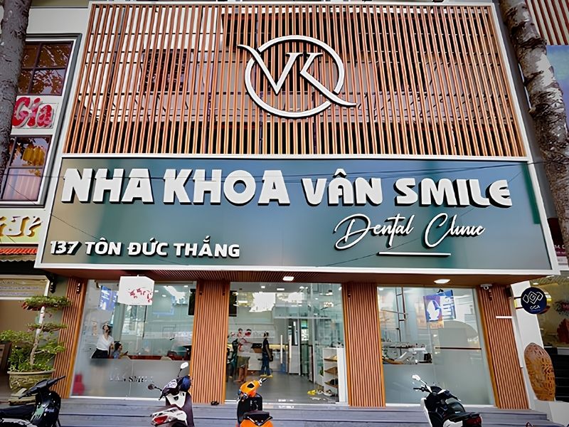 Thiết Kế Bảng Hiệu Nha Khoa Đẹp