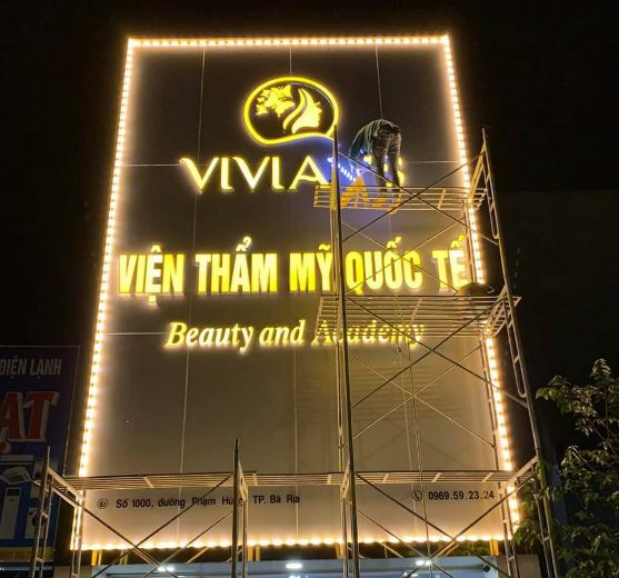 Thi Công Biển Đèn LED Chữ Nổi