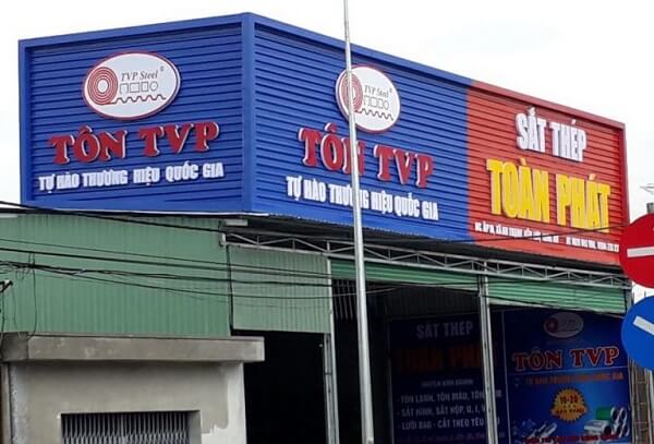 Thi Công Bảng Hiệu Tôn Sóng Đẹp