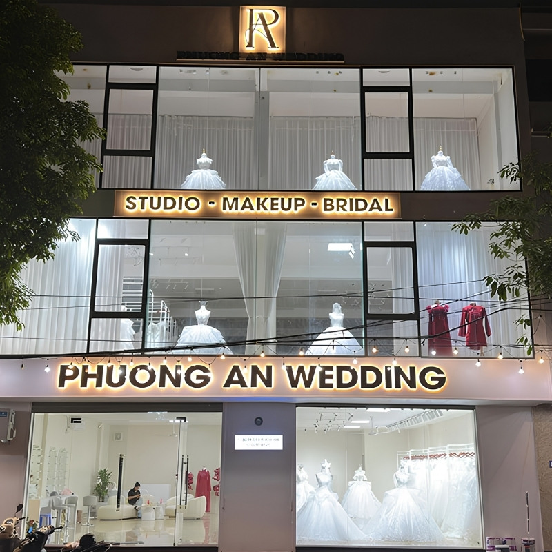 Thi Công Bảng Hiệu Studio Đẹp
